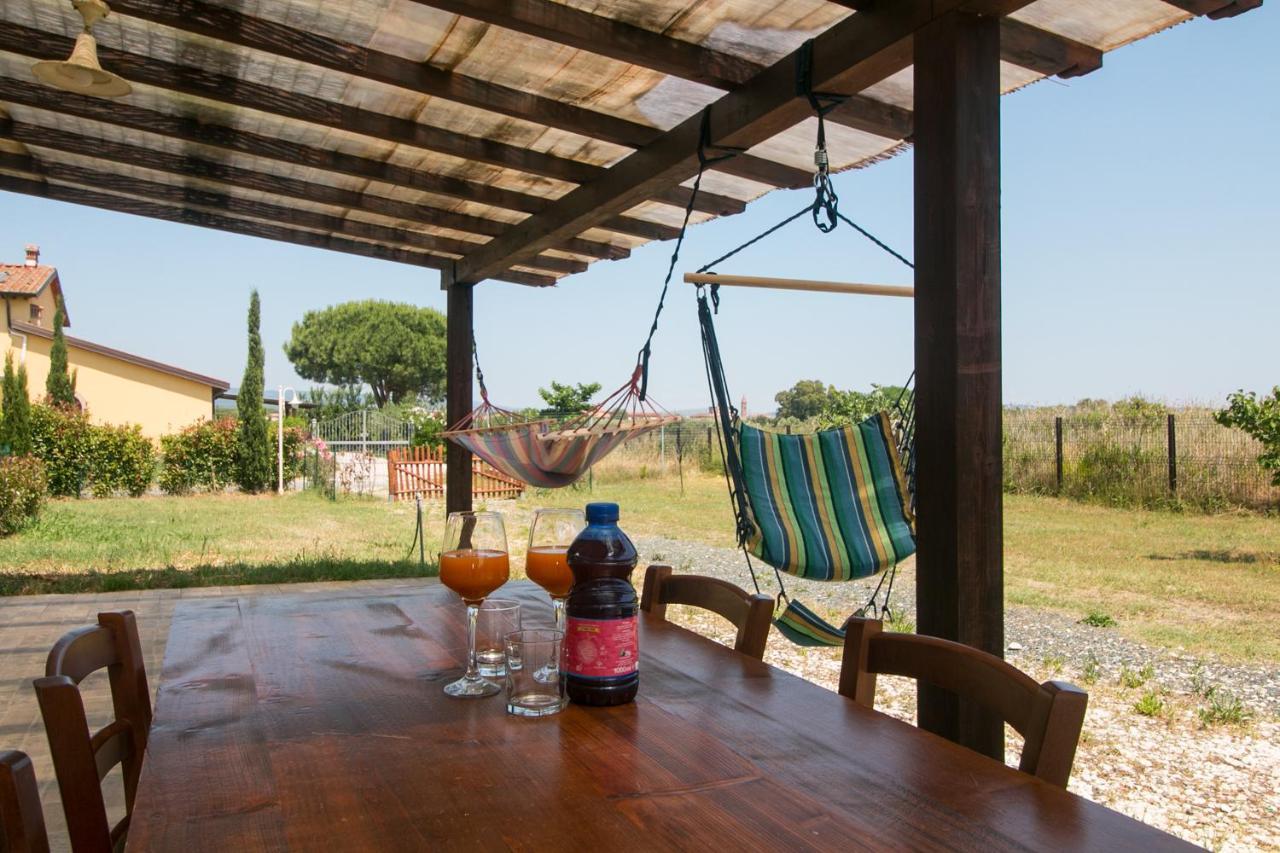 Fattoria Palazzeta - Pet & Family Friendly Aparthotel Cecina  Exterior foto