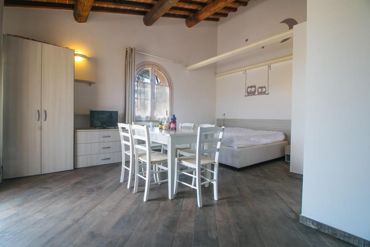 Fattoria Palazzeta - Pet & Family Friendly Aparthotel Cecina  Exterior foto