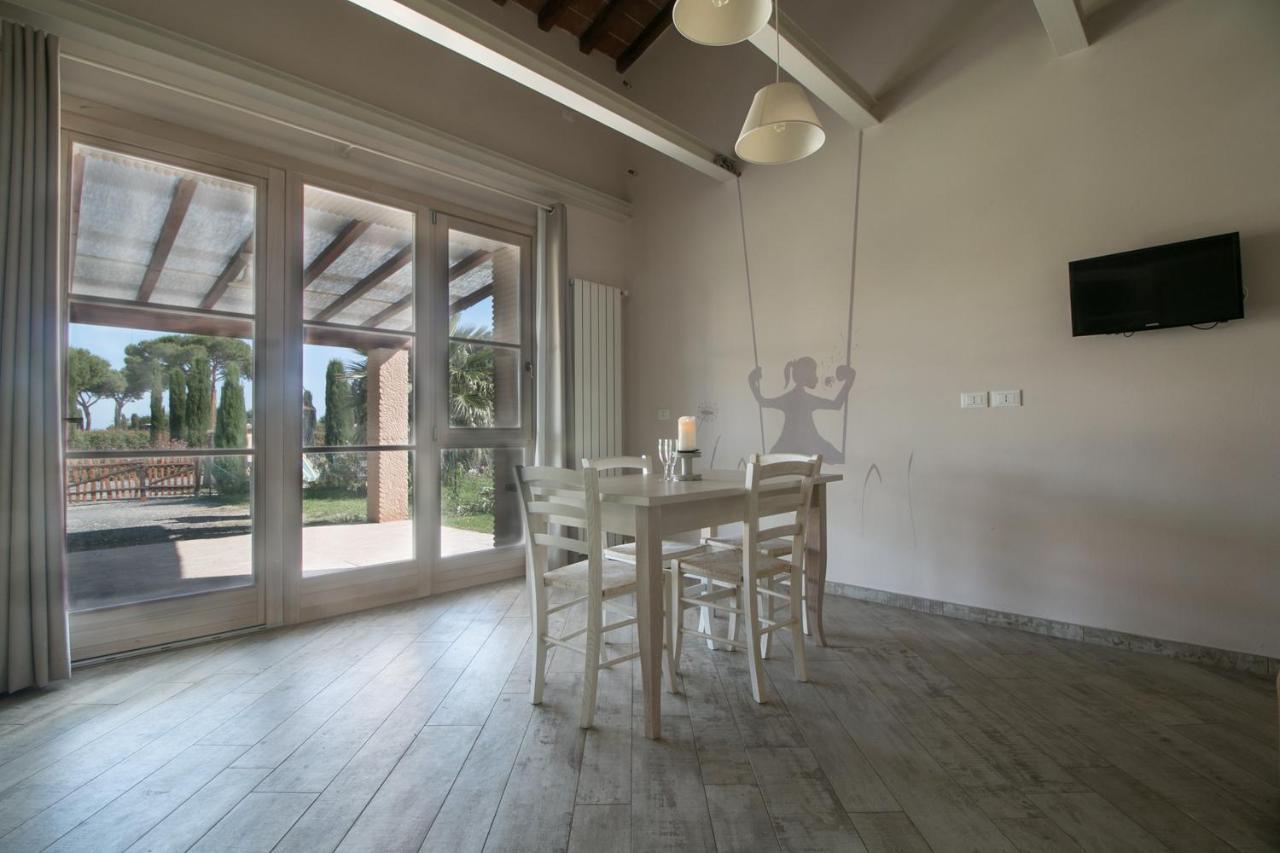 Fattoria Palazzeta - Pet & Family Friendly Aparthotel Cecina  Exterior foto